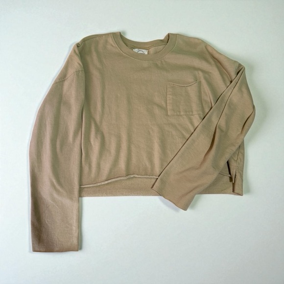 Tops - Tan Cropped Long Sleeve Sweatshirt